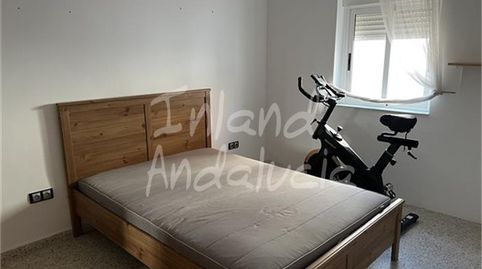 Foto 5 de Casa adosada en venta en Castillo de Locubín, Jaén