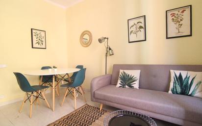 Living room of Flat for sale in  Barcelona Capital  with Terrace and Balcony