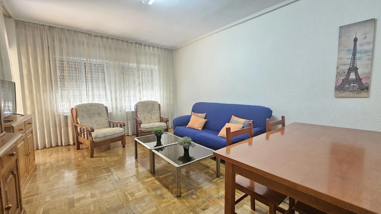 Living room of Flat to rent in Salamanca Capital  with Heating, Parquet flooring and Terrace