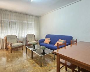 Living room of Flat to rent in Salamanca Capital  with Heating, Parquet flooring and Terrace