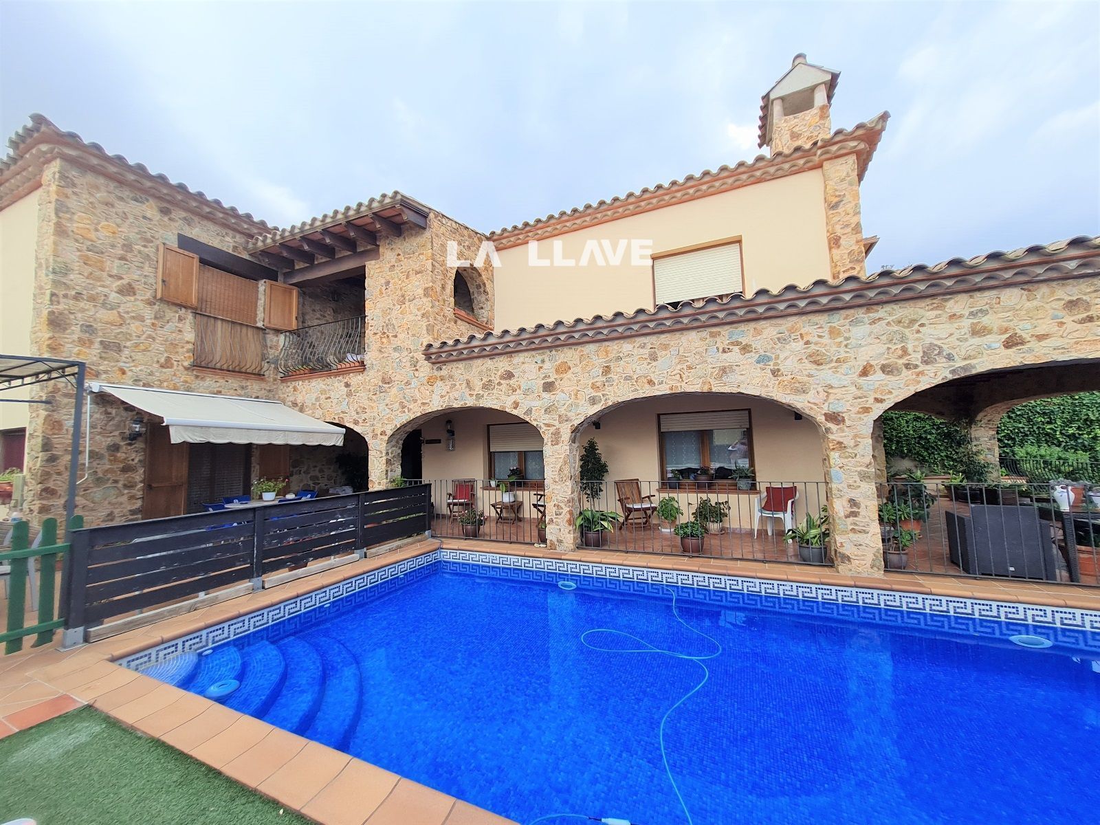 Vista exterior de Casa o xalet en venda en Blanes amb Aire condicionat, Calefacció i Terrassa