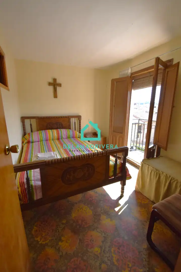 Habitación de Casa o chalet en venta en Molina de Aragón con Calefacción, Jardín privado y Trastero