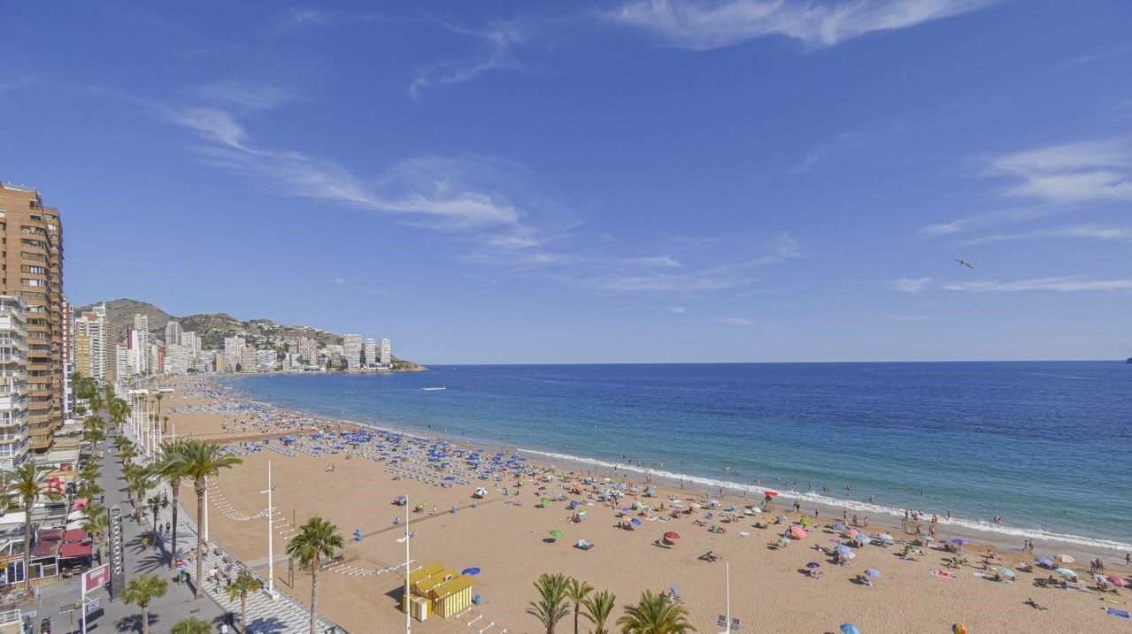 Dormitori de Dúplex en venda en Benidorm amb Aire condicionat, Terrassa i Moblat