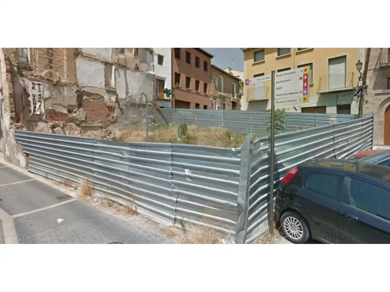 Terrenys i solars en venda a Calle HORNOS