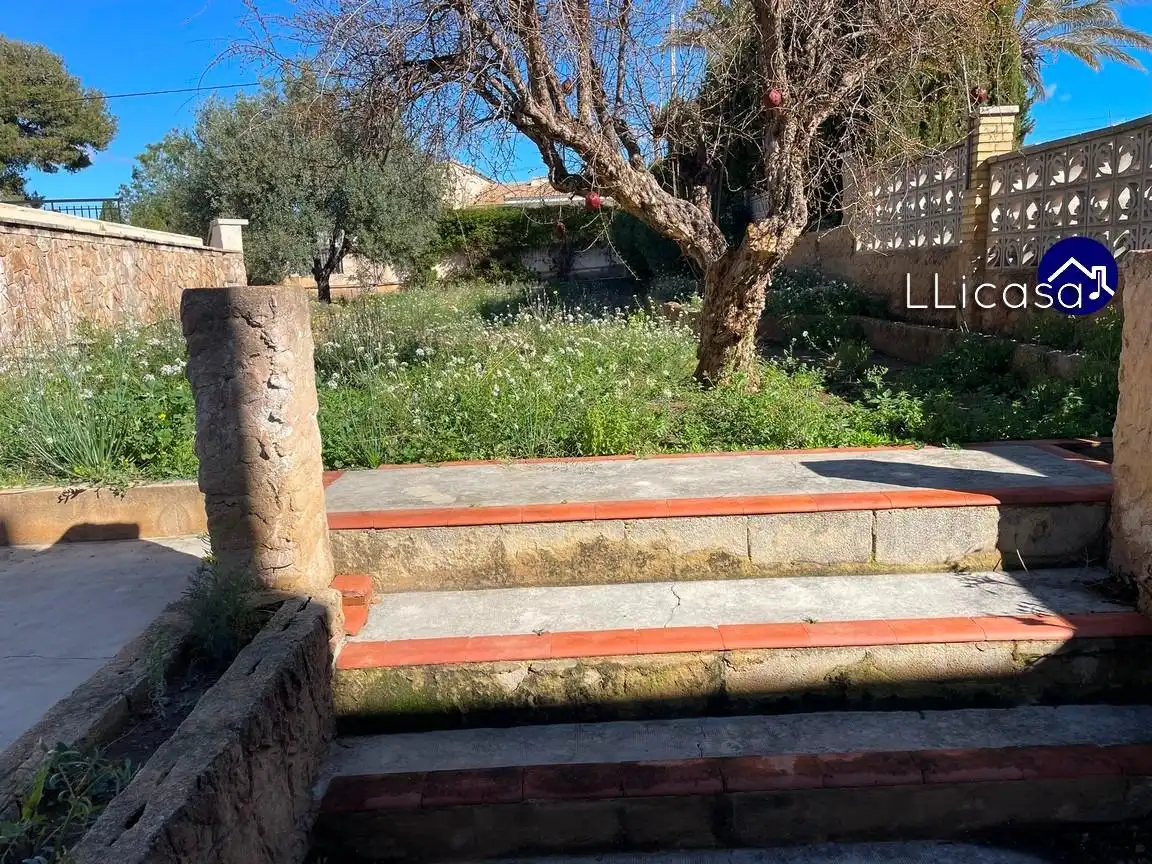 Jardín de Casa o chalet en venta en La Pobla de Vallbona con Calefacción, Jardín privado y Terraza