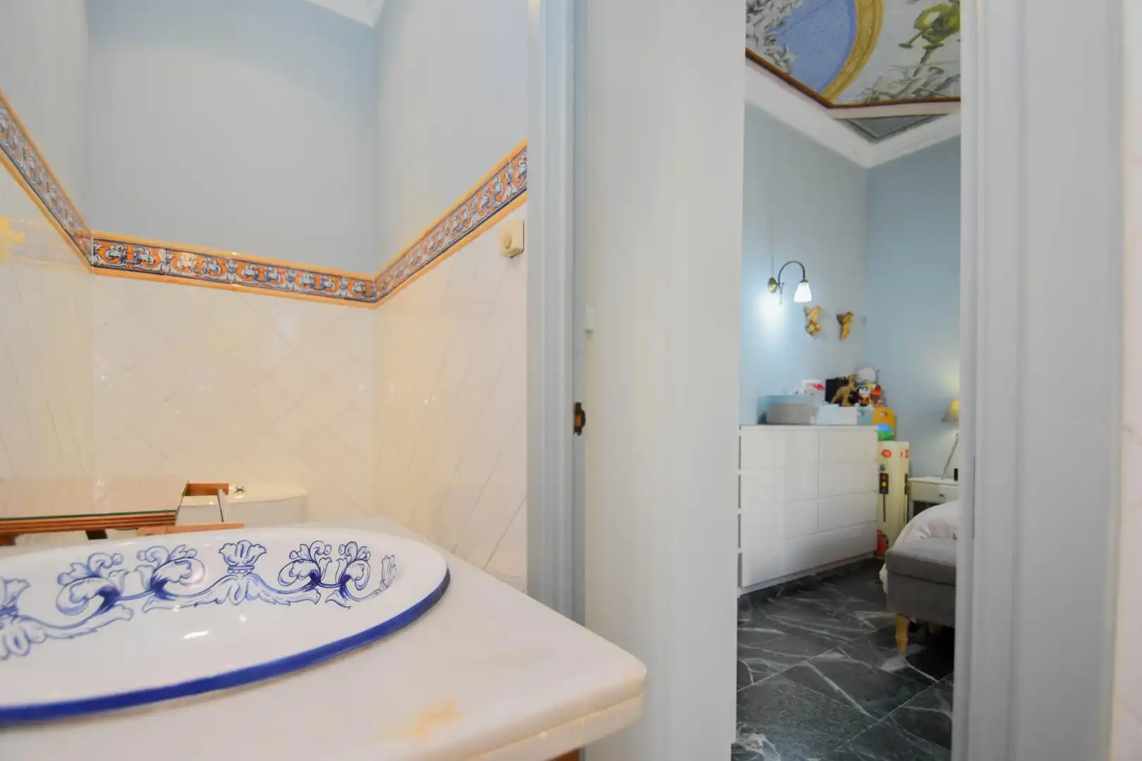 Bathroom of Buildings for sale in Almuñécar