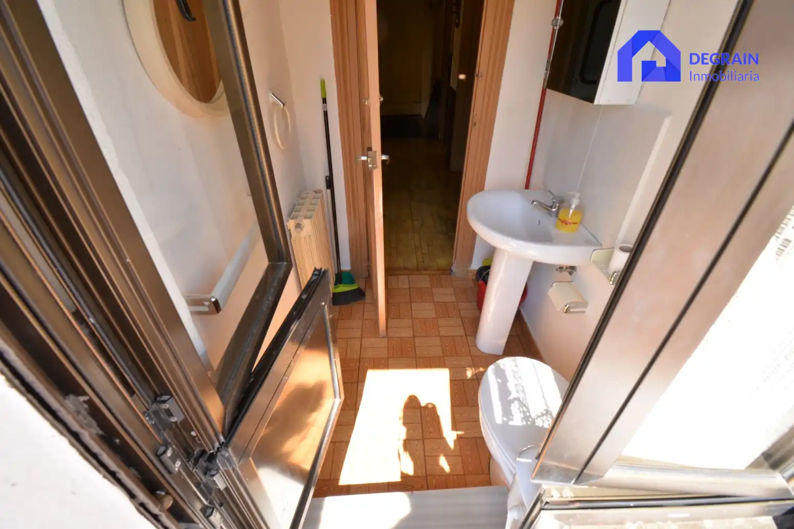 Baño de Casa o chalet en venta en Salas con Calefacción, Terraza y Trastero
