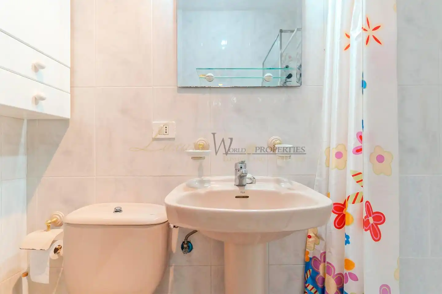 Baño de Apartamento en venta en Arona con Amueblado