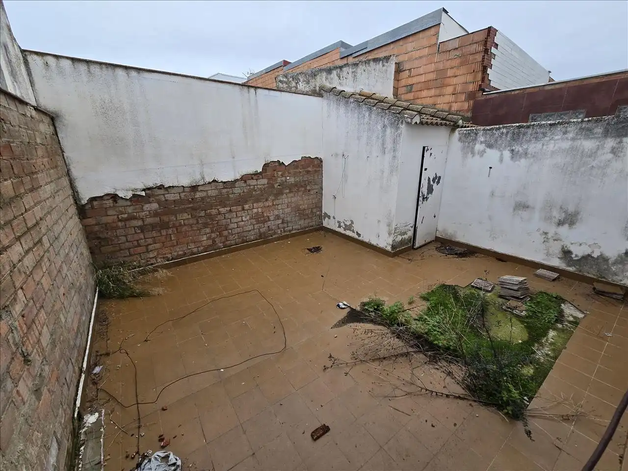 Casa adosada en venda en La Carlota amb Terrassa