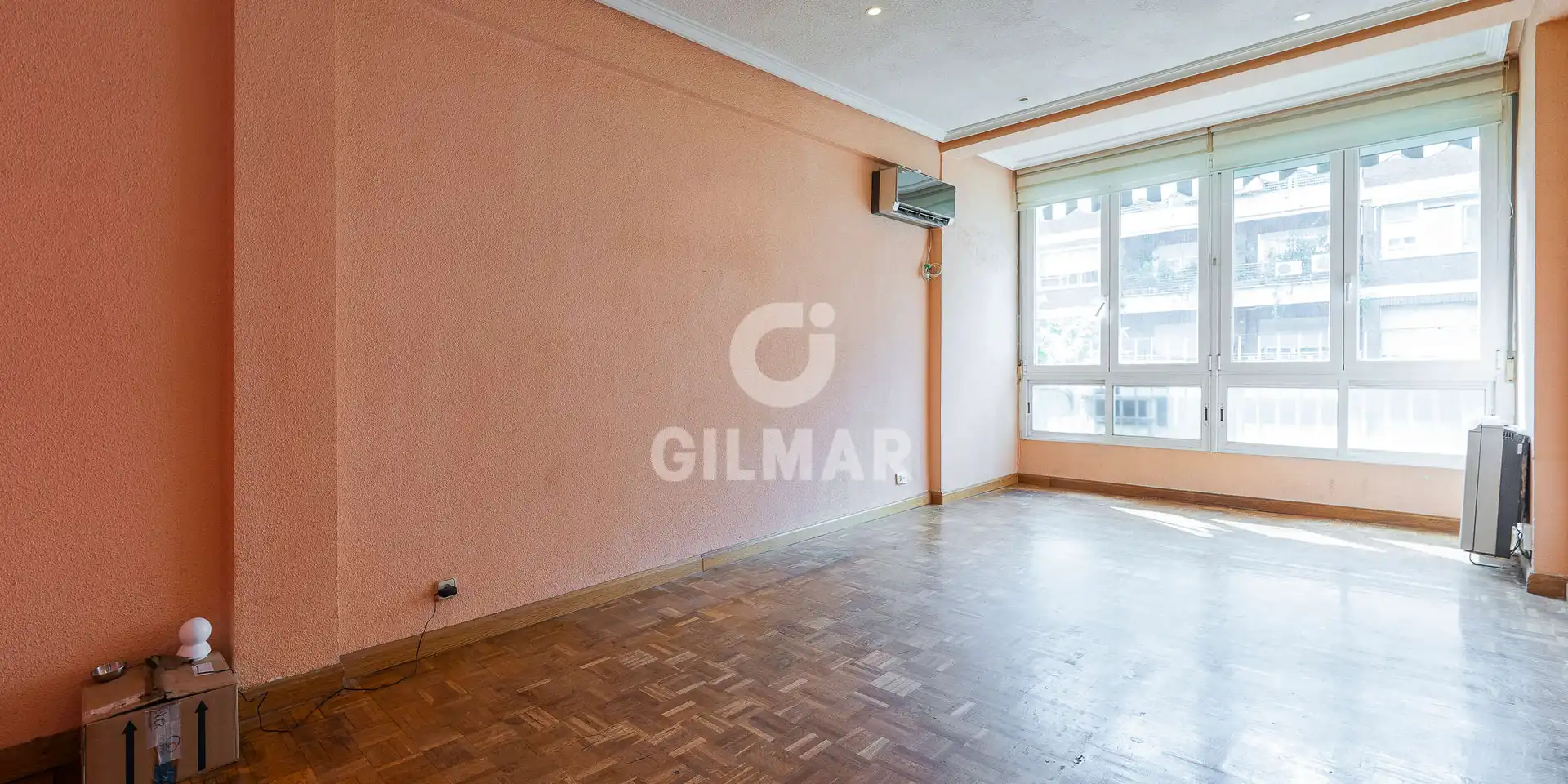 Schlafzimmer von Wohnung zum Verkauf in Madrid mit Heizung und Balkon