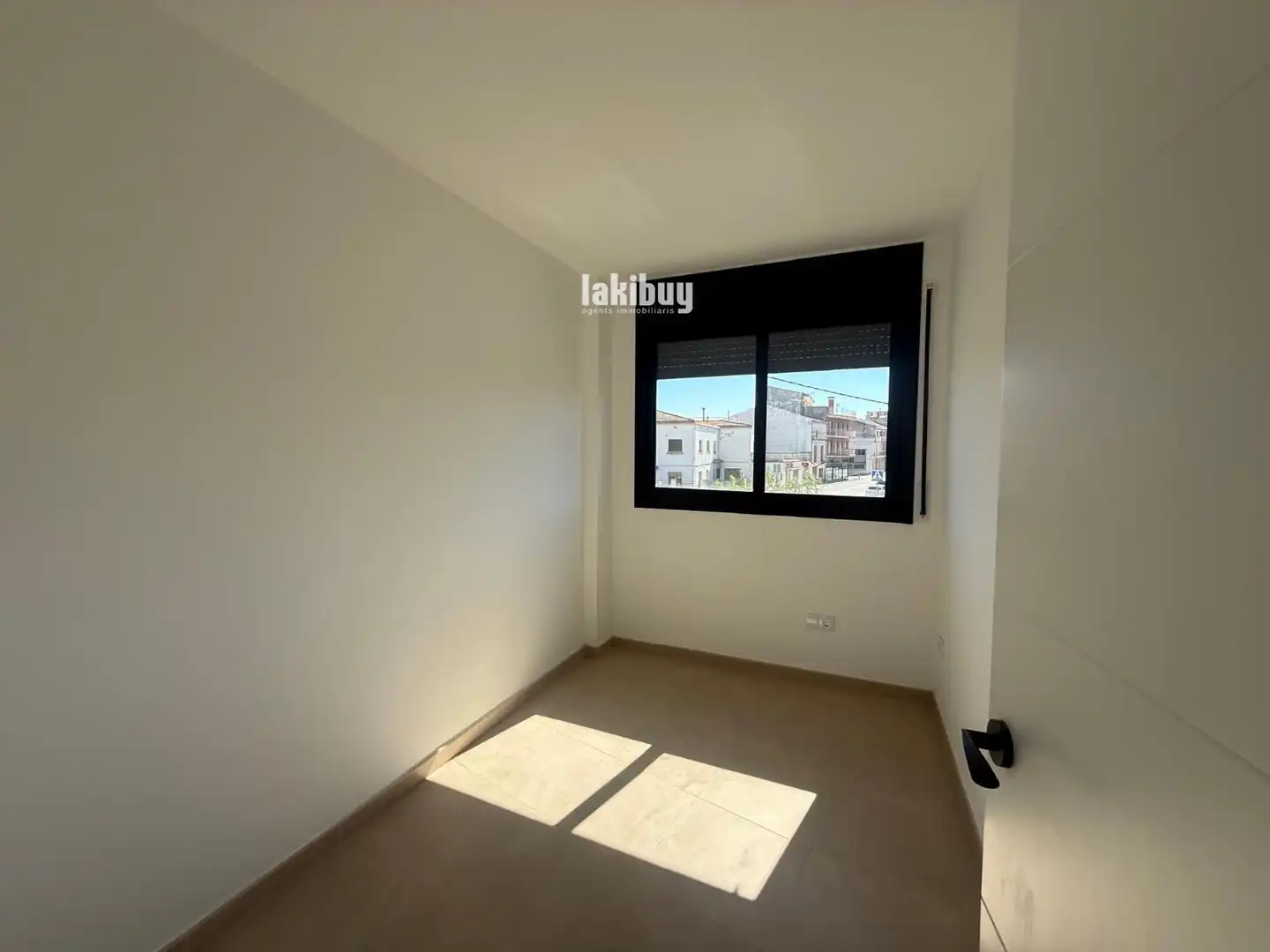 Habitación de Piso en venta en La Fuliola con Calefacción y Alarma