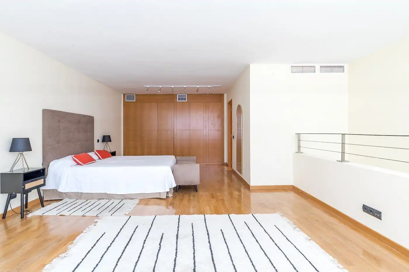 Habitación de Dúplex de alquiler en Madrid con Aire acondicionado, Calefacción y Parquet
