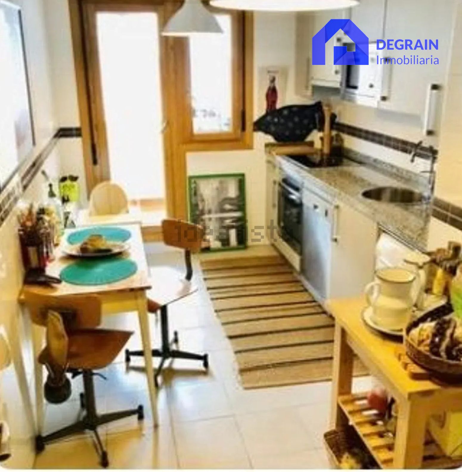 Kitchen of Flat for sale in Oviedo   with Heating, Terrace and Storage room
