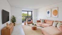 Living room of Apartment for sale in  Madrid Capital  with Heating, Storage room and Swimming Pool