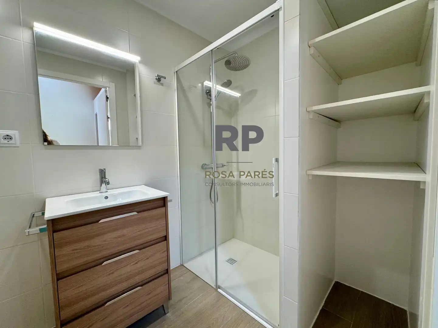 Baño de Apartamento en venta en Centelles con Aire acondicionado y Calefacción