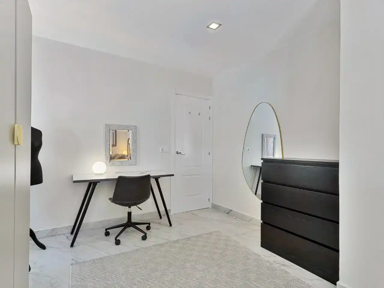Habitación de Casa o chalet en venta en Marbella Centro