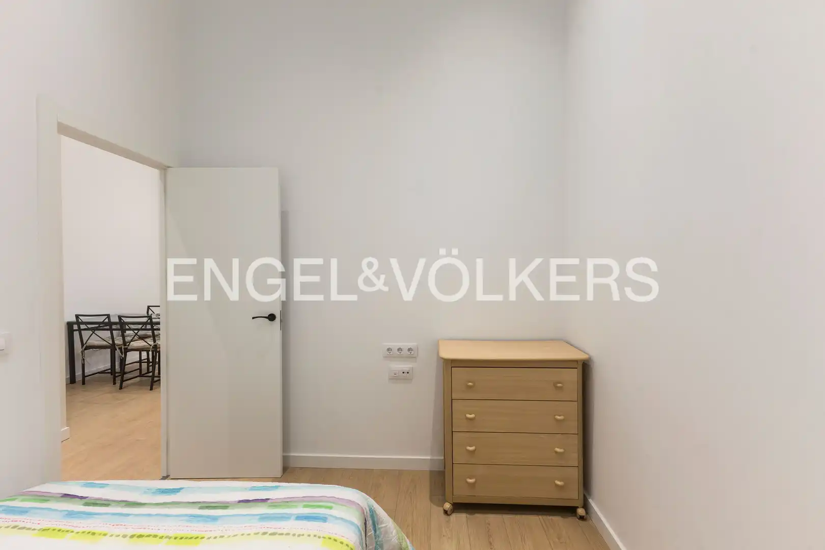 Habitación de Piso de alquiler en San Sebastián de los Reyes con Aire acondicionado y Calefacción