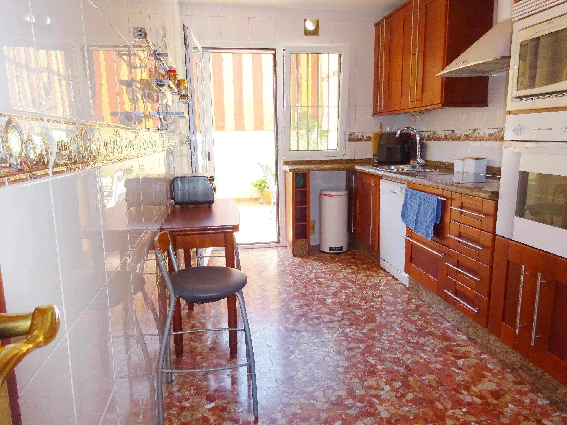 Single-family semi-detached for sale in Nueva Alcalá