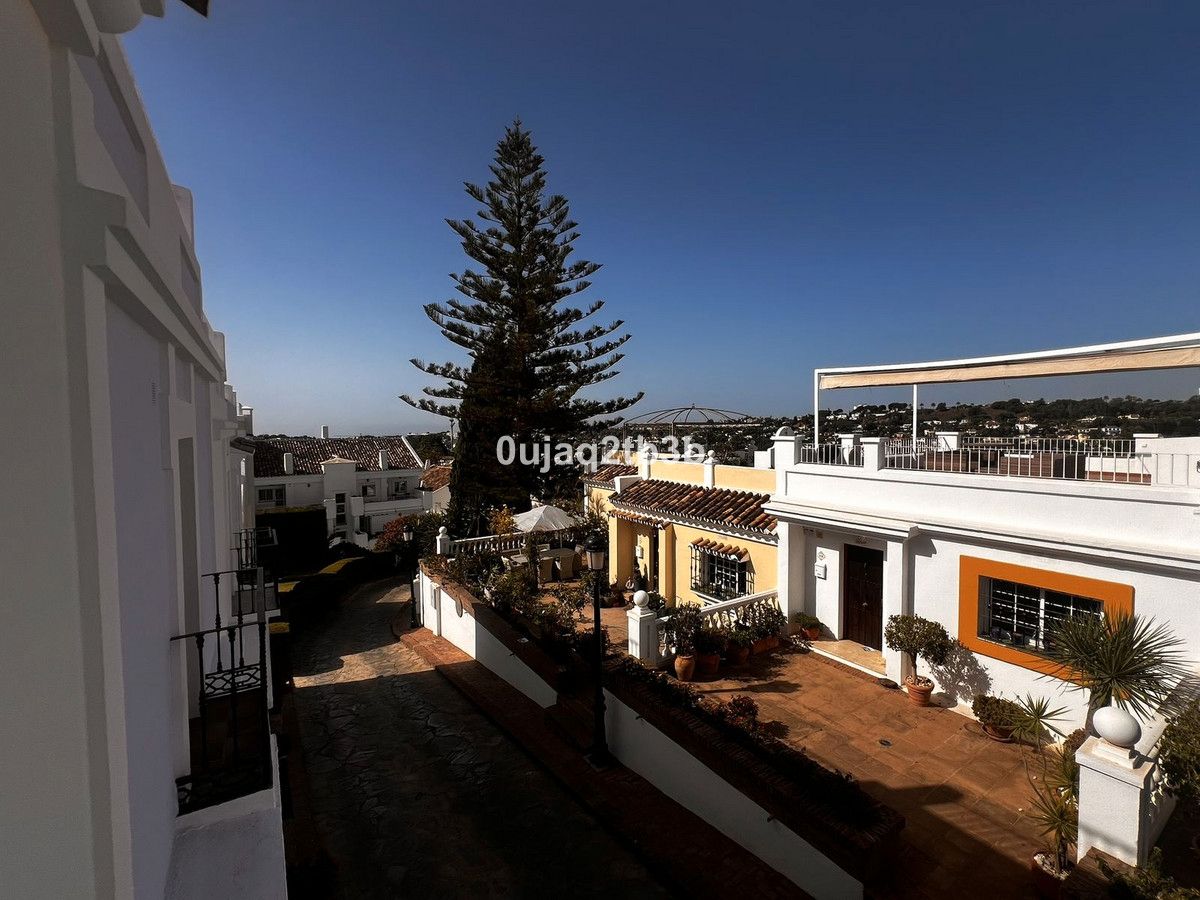 Exterior view of Single-family semi-detached for sale in Marbella  with Air Conditioner, Terrace and Internet