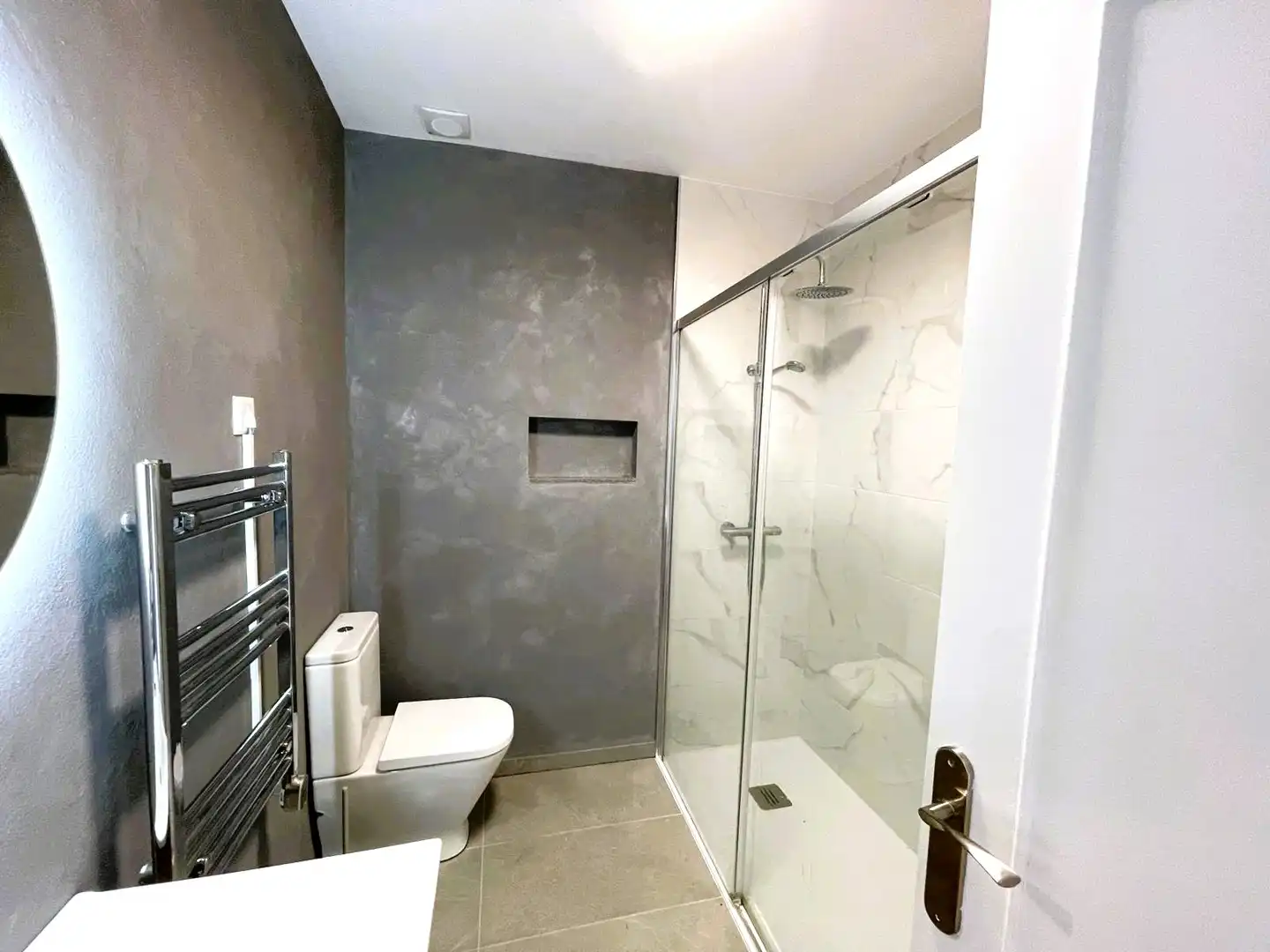 Badezimmer von Maisonette zum Verkauf in Mijas mit Klimaanlage, Terrasse und Möbliert
