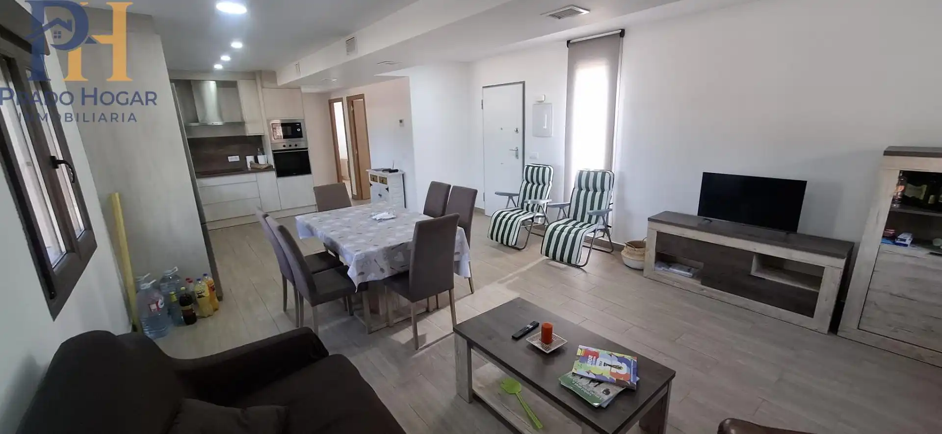 Houses for sale in Calle Calle Moscatel, Pepino