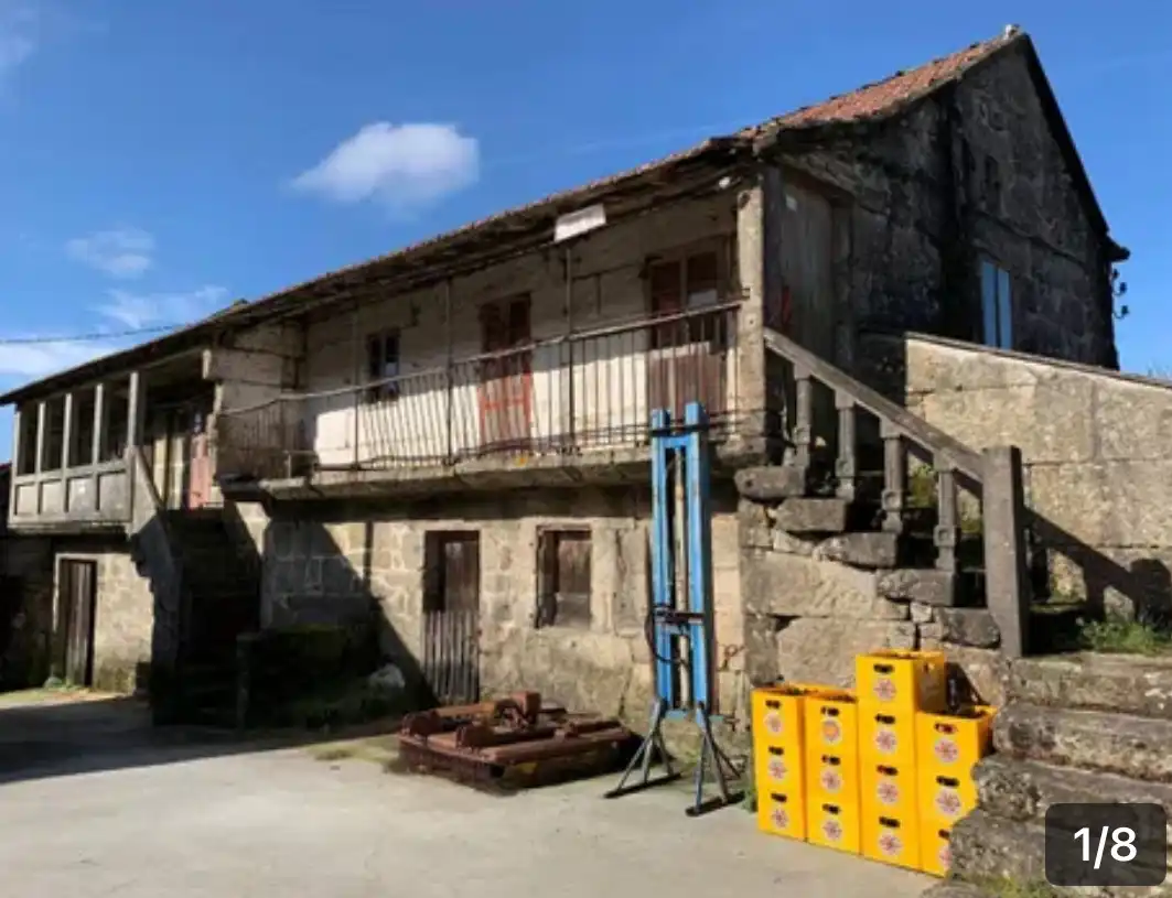 Casa con jardín en venta en Lugar Cernedo 13