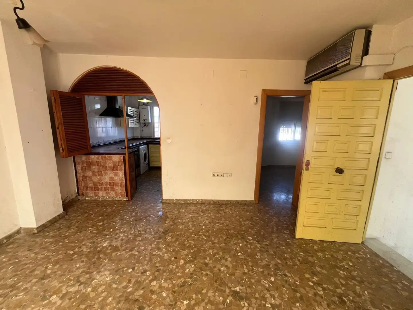 Flat for sale in Camas