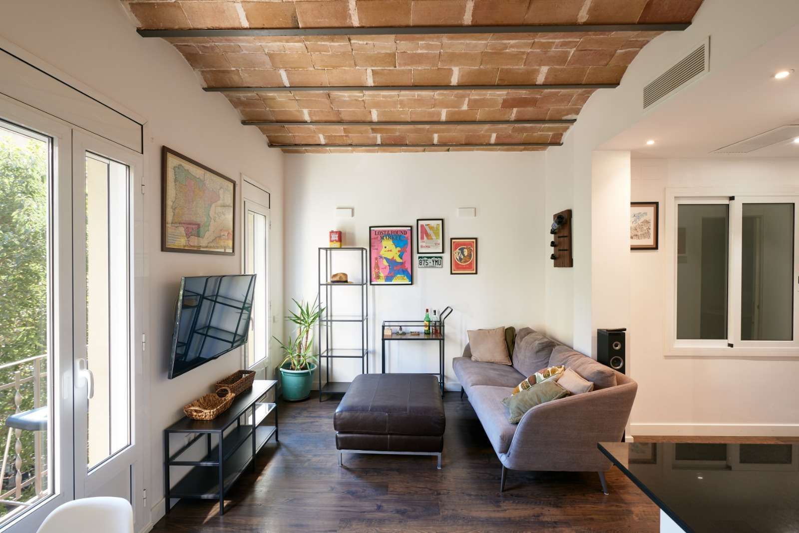 Sala de estar de Apartamento para compartir en  Barcelona Capital con Aire acondicionado, Terraza y Amueblado