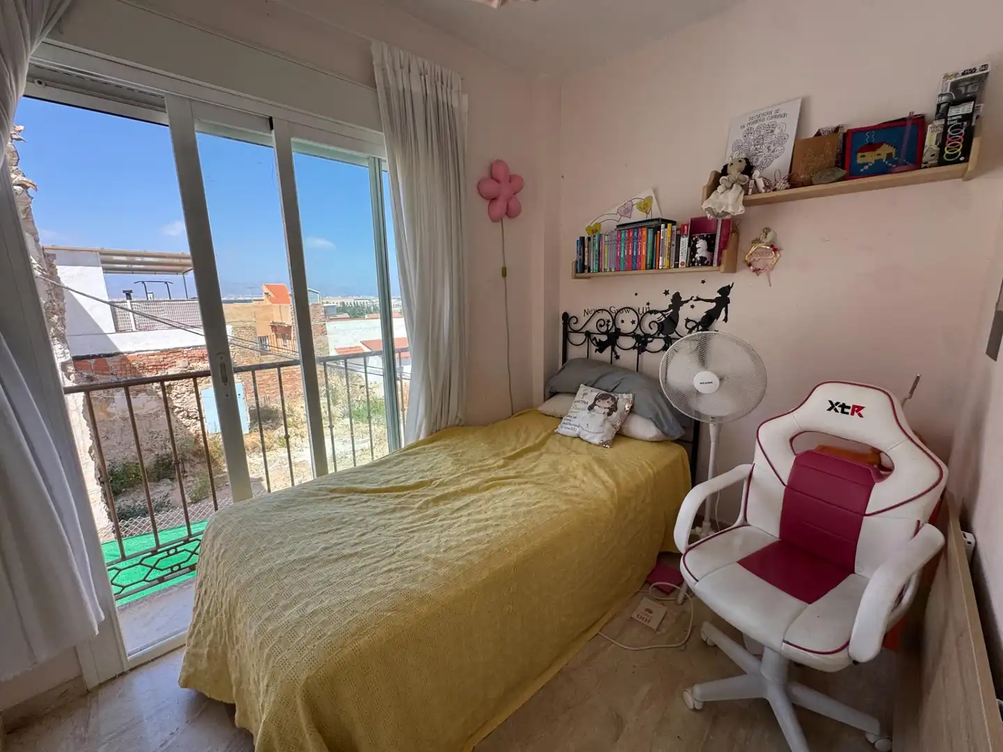 Dormitori de Casa adosada en venda en Málaga amb Aire condicionat i Balcó