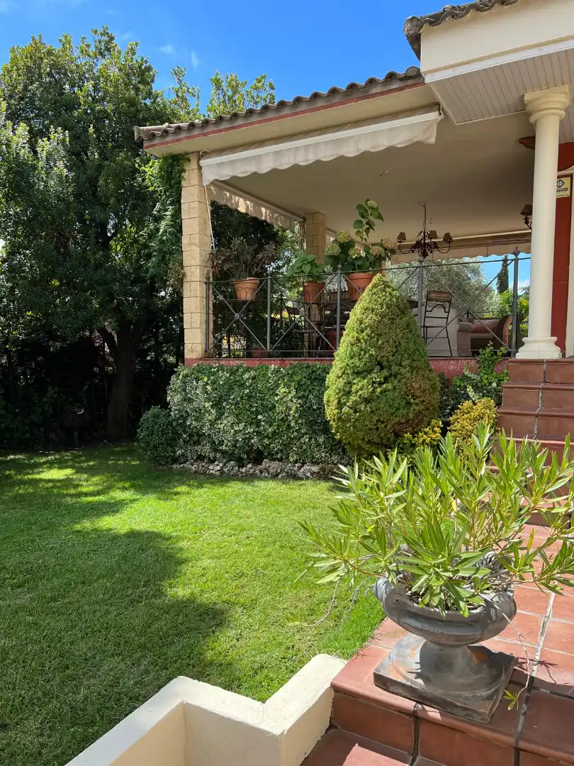 Detached homes for sale in Cobeña, Madrid