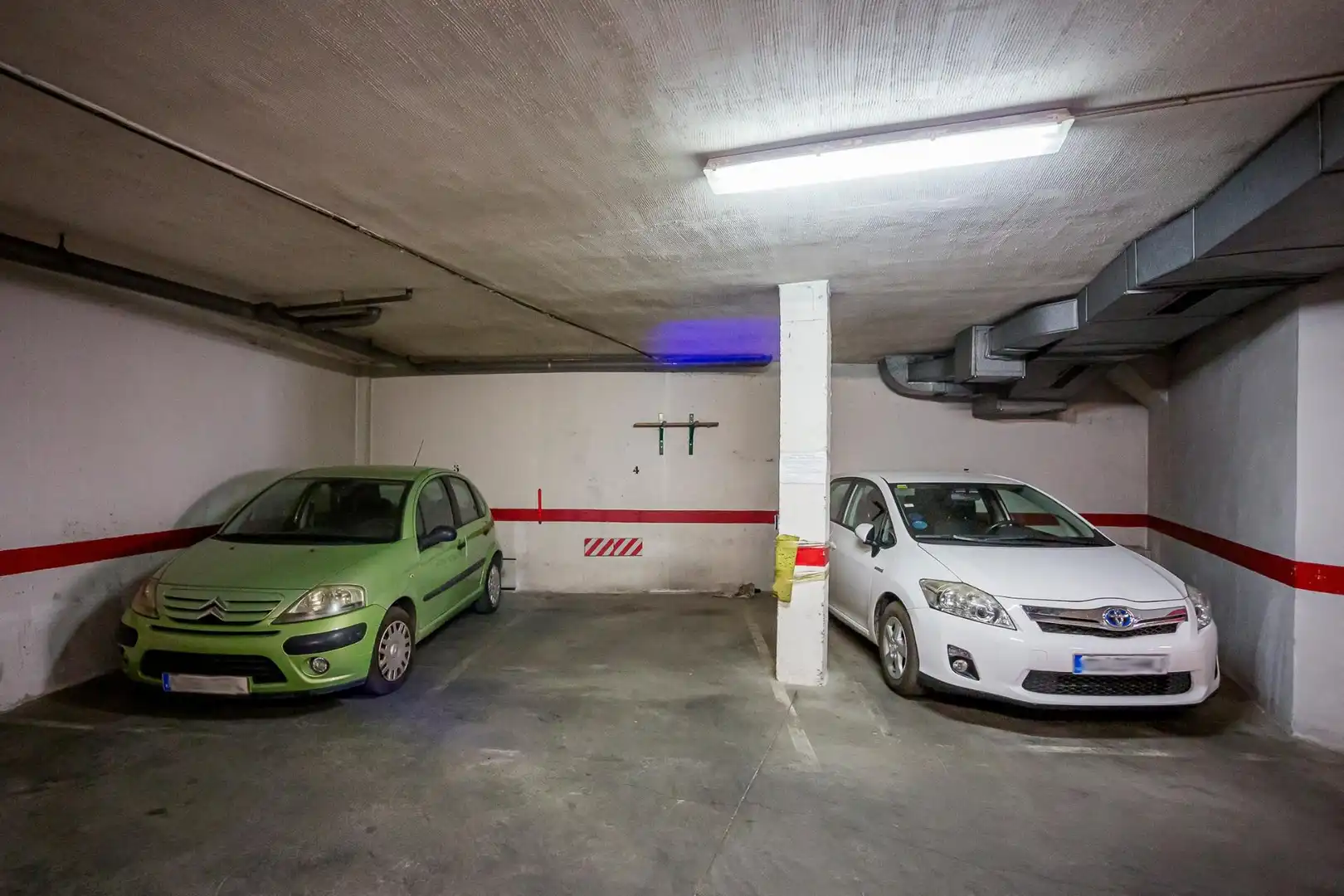 Parking of Houses for sale in Córdoba  with Air Conditioner, Heating and Terrace