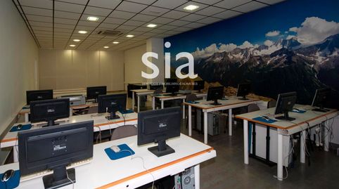 Foto 3 de Oficina en venda a Adriano VI, Lovaina, Vitoria - Gasteiz