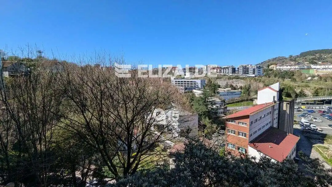 Pis amb terrassa en venda a Txirrita Bertsolaria PasealeKua, imagen 20