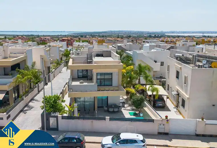 Villa avec piscine à vendre à Zona Carrefour - Urbanizaciones, imagen 24