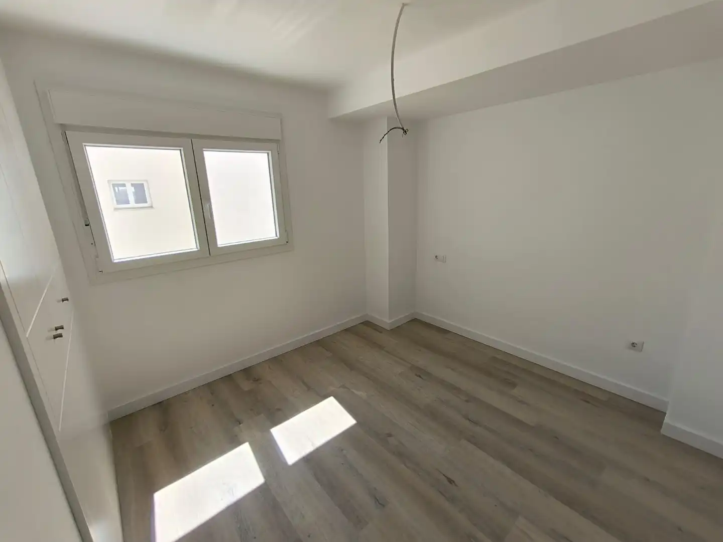 Dormitori de Apartament de lloguer en Marbella amb Aire condicionat, Terrassa i Traster