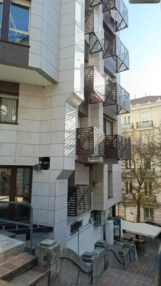 Piso con ascensor en venta en Juan De La Cosa, imagen 4