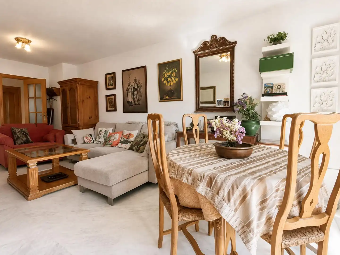Comedor de Ático de alquiler en Málaga con Jardín privado, Terraza y Amueblado