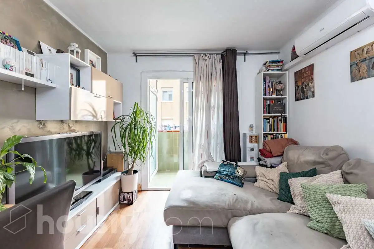 Sala de estar de Piso en venta en  Barcelona Capital con Aire acondicionado, Calefacción y Amueblado