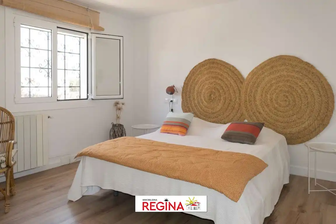 Chalet con piscina en venta en Carrer Pinedes, imagen 14