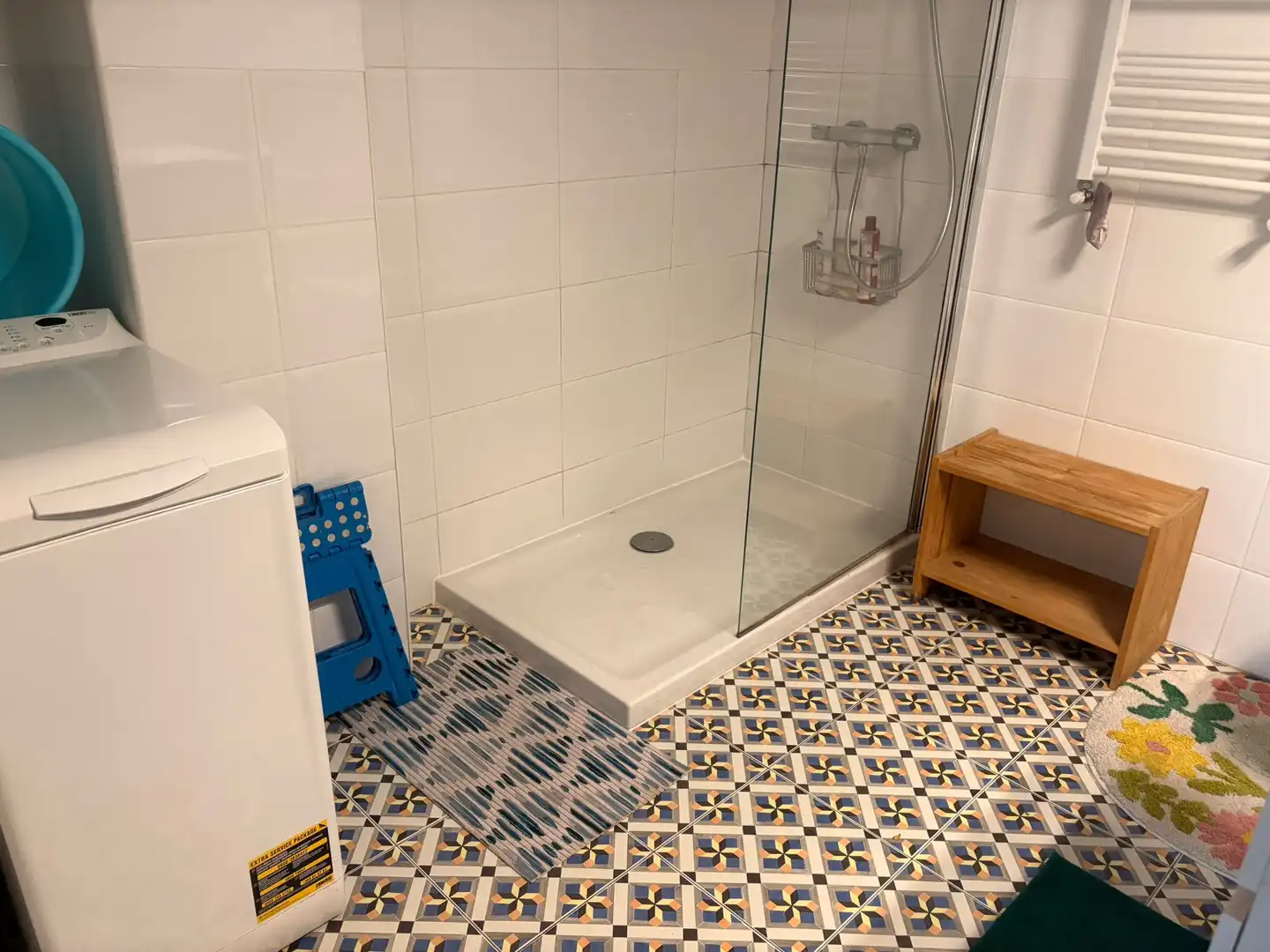 Badezimmer von Wohnung zur Miete in Madrid mit Heizung und Balkon
