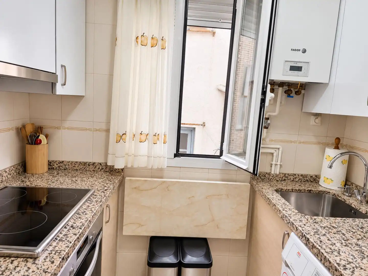 Cuina de Pis en venda en Madrid amb Aire condicionat, Calefacció i Moblat