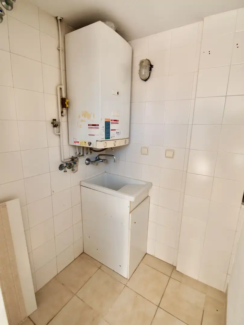 Baño de Piso de alquiler en Terrassa con Calefacción, Terraza y Horno