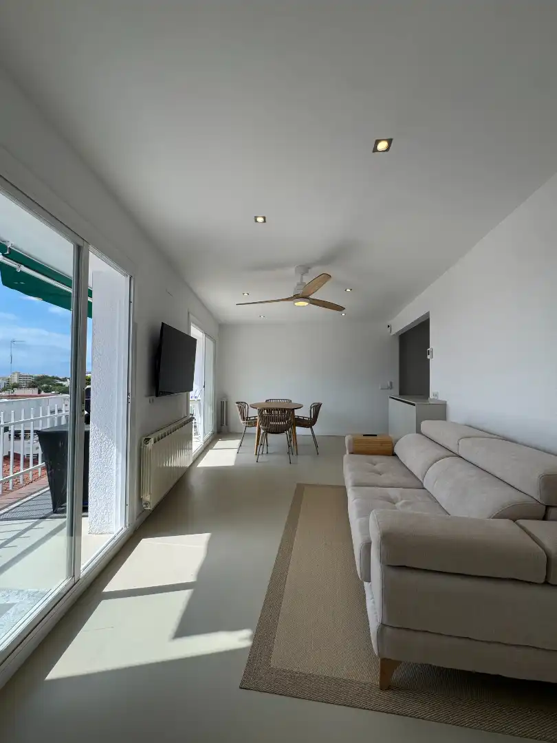 Sala d'estar de Pis en venda en Sant Pol de Mar amb Aire condicionat, Calefacció i Terrassa