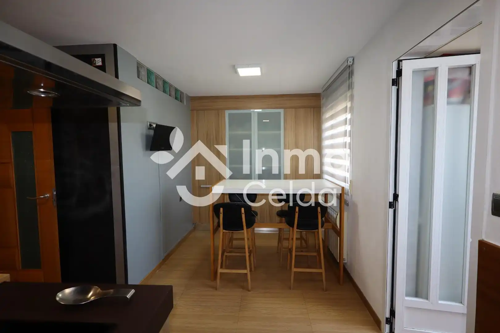 Cocina de Casa adosada en venta en Chiva con Aire acondicionado, Calefacción y Jardín privado