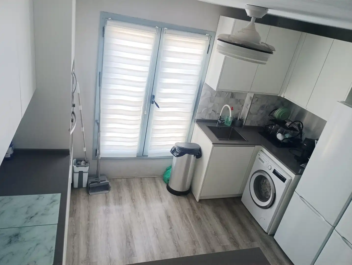 Kitchen of Houses for sale in Sevilla  with Air Conditioner, Private garden and Parquet flooring