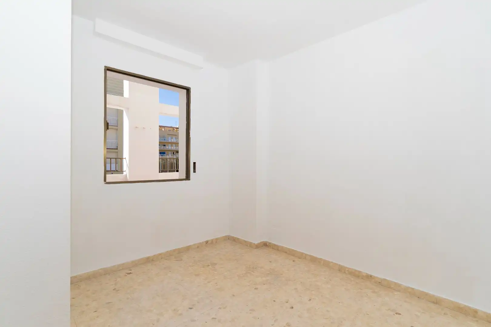 Habitación de Apartamento en venta en Manilva con Terraza