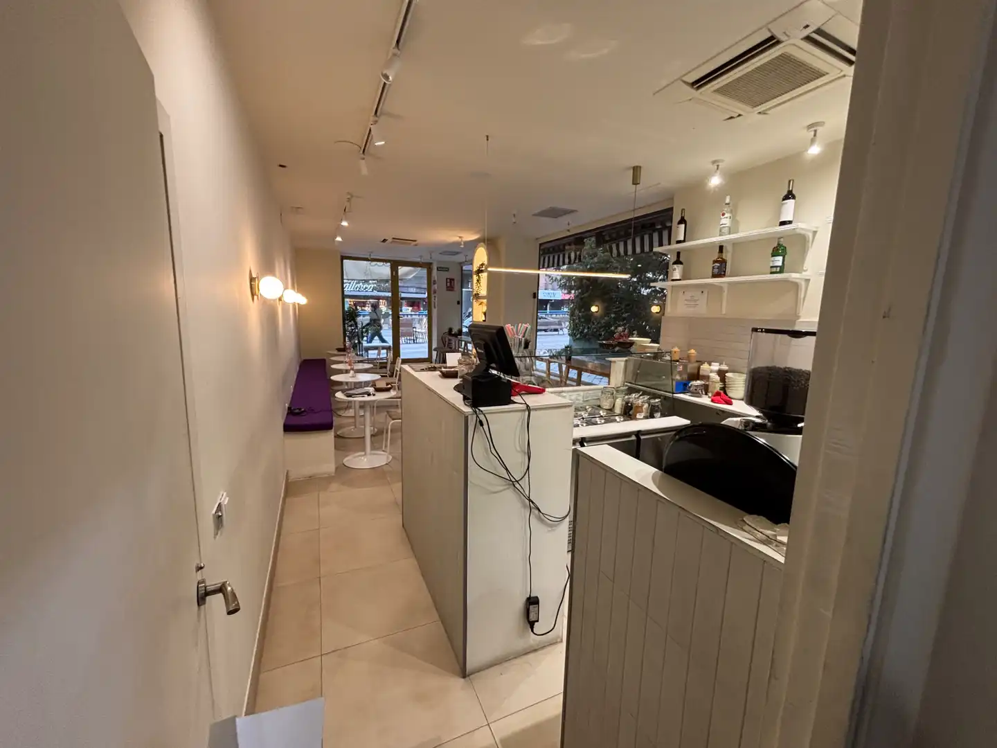 Local en traspaso en Madrid con Aire acondicionado, Terraza y Internet