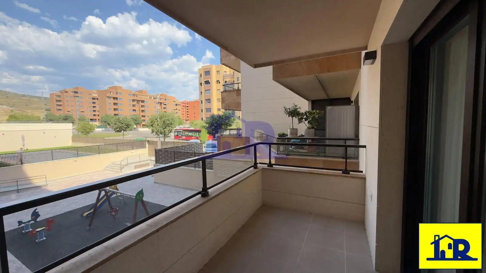 Terrasse von Wohnung zur Miete in Cuenca mit Heizung, Abstellraum und Schwimmbad