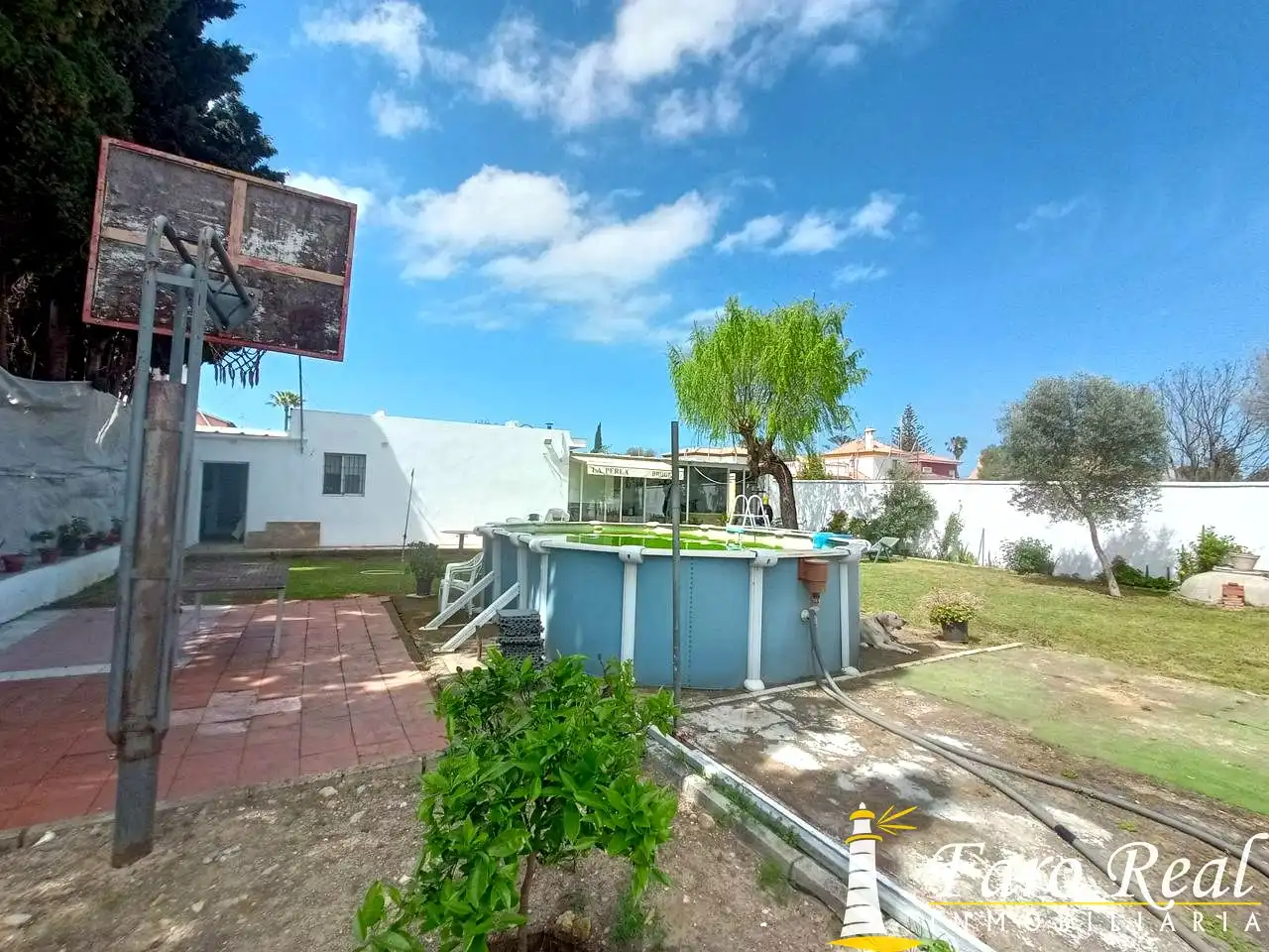 Piscina de Finca rústica de alquiler en Sanlúcar de Barrameda con Aire acondicionado, Jardín privado y Piscina