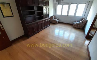 Living room of Flat for sale in Barakaldo   with Storage room and Balcony